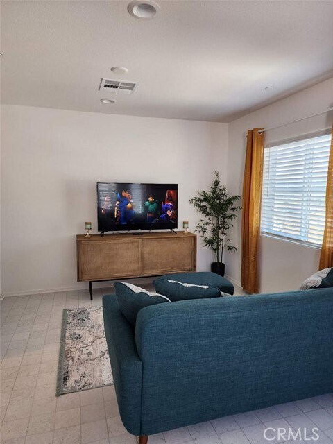 Foto del edificio - 6989 N Curtis Ln