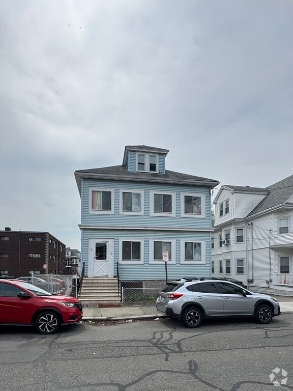 Building Photo - 10 Frederick Ave