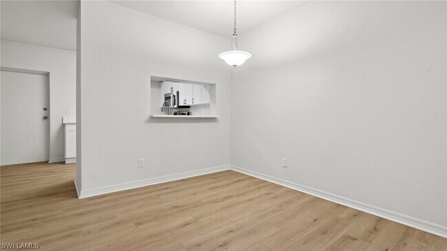 Foto del edificio - 8407 Bernwood Cove Loop