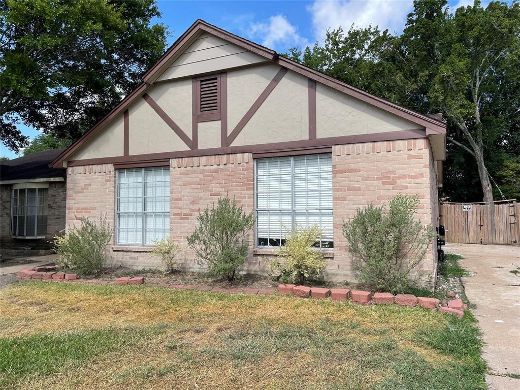 9514 Homeland Dr, Houston, TX 77083 Condo for Rent in Houston, TX