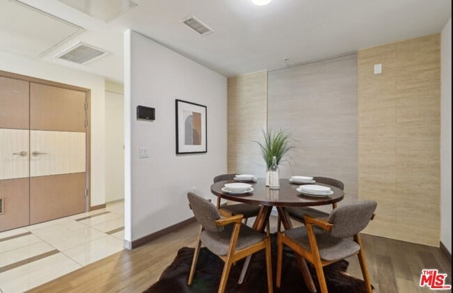 Foto del edificio - 903 S New Hampshire Ave