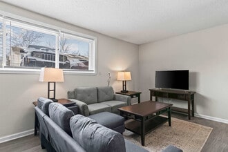 Building Photo - 2309 Cherry Hills Dr