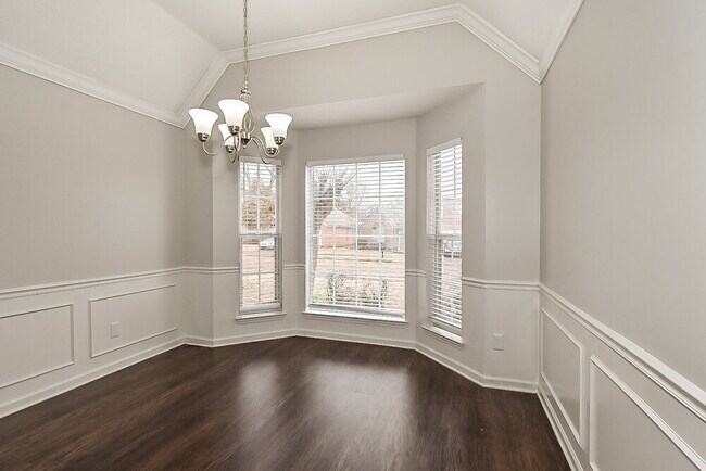 Foto del edificio - 9362 Garden Woods Dr