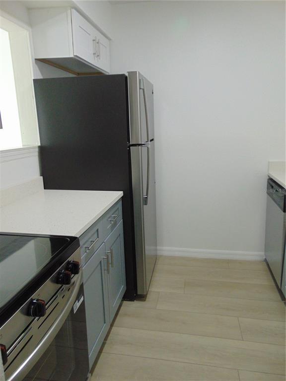 Building Photo - 9119 Tudor Dr