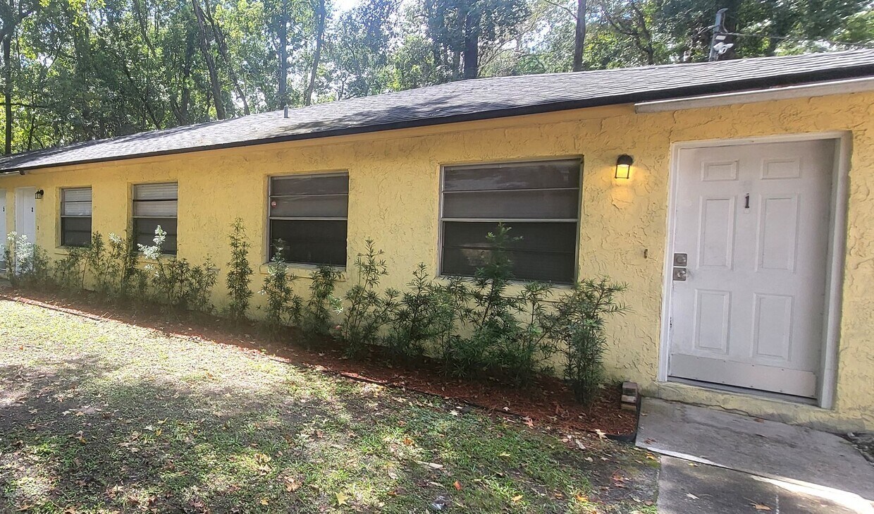 Foto principal - Updated 1BR/1BA Ortega Farms Apartment