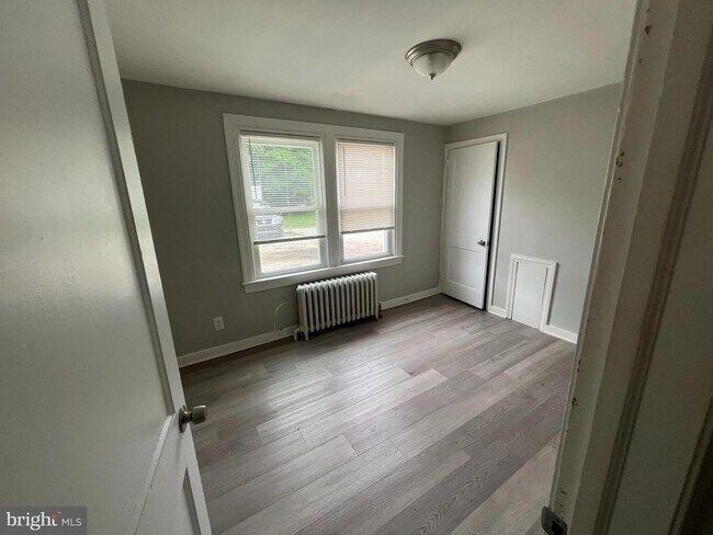 Foto del edificio - 420 Cinnaminson Ave