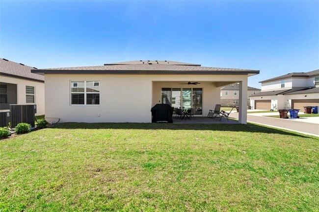 Building Photo - 4911 Shady Pnes Dr