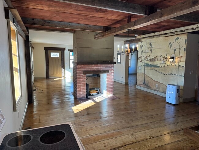 Building Photo - 106 Wheelock Ave