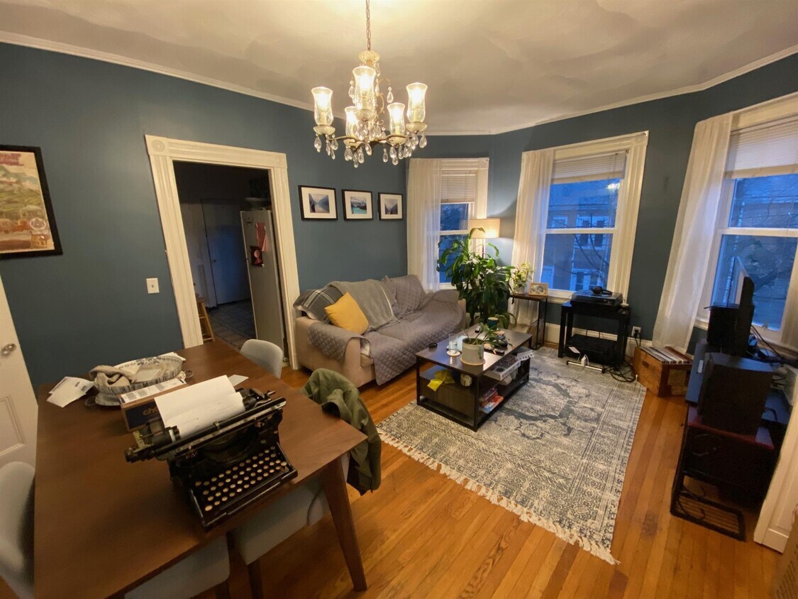 Foto principal - 63 Grove St