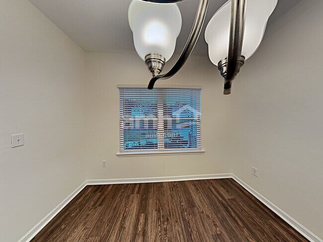 Building Photo - 41 Camp Cir