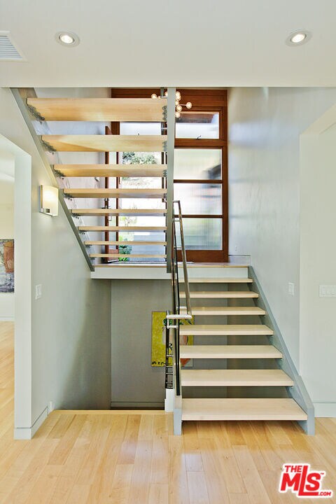 Foto del edificio - 6050 Mulholland Hwy