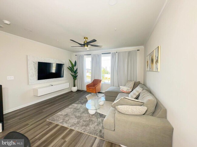 Foto del edificio - 4805 Vista Green Ln