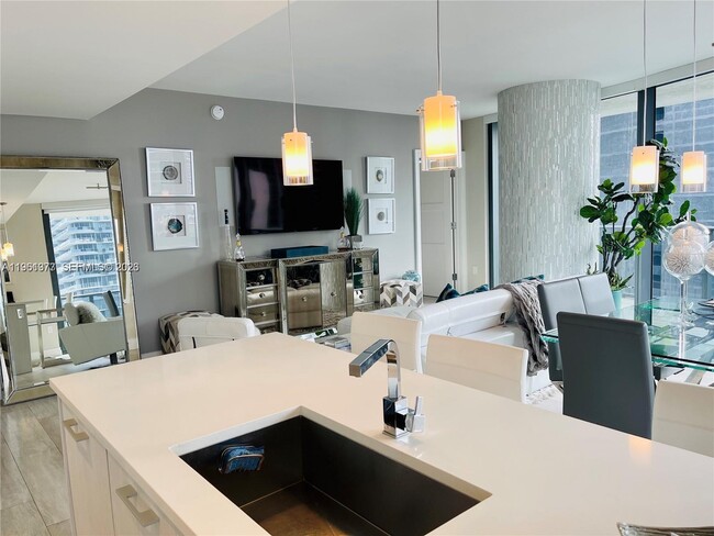 Building Photo - 45 SW 9th St