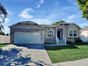 Building Photo - 2362 S 50 E