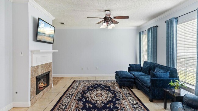 Foto del edificio - 4464 Highland Rd
