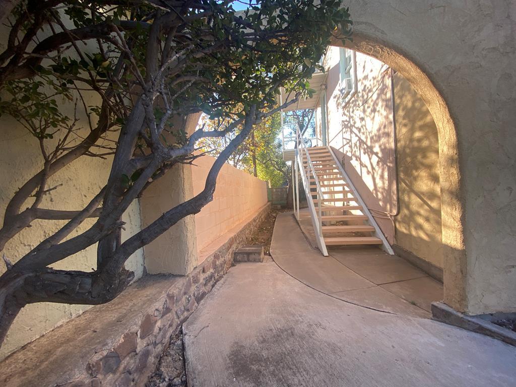 806B E Lockhart Ave, Alpine, TX 79830 Room for Rent in Alpine, TX