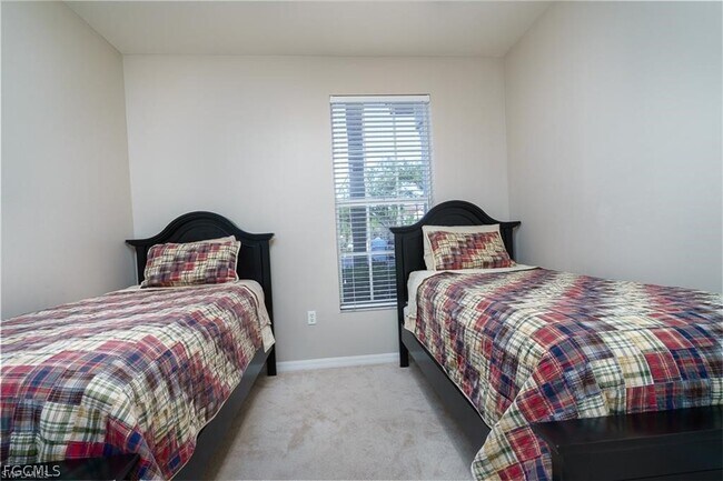 Foto del edificio - 9667 Hemingway Ln
