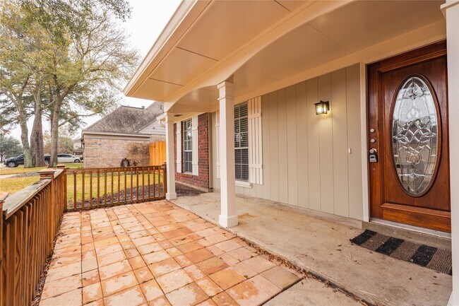 Building Photo - 8926 Sunny Point Dr