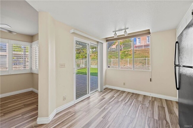Foto del edificio - 25815 Dickens Ct