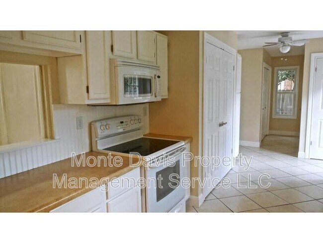 Foto del edificio - 2502 Cynthia Court