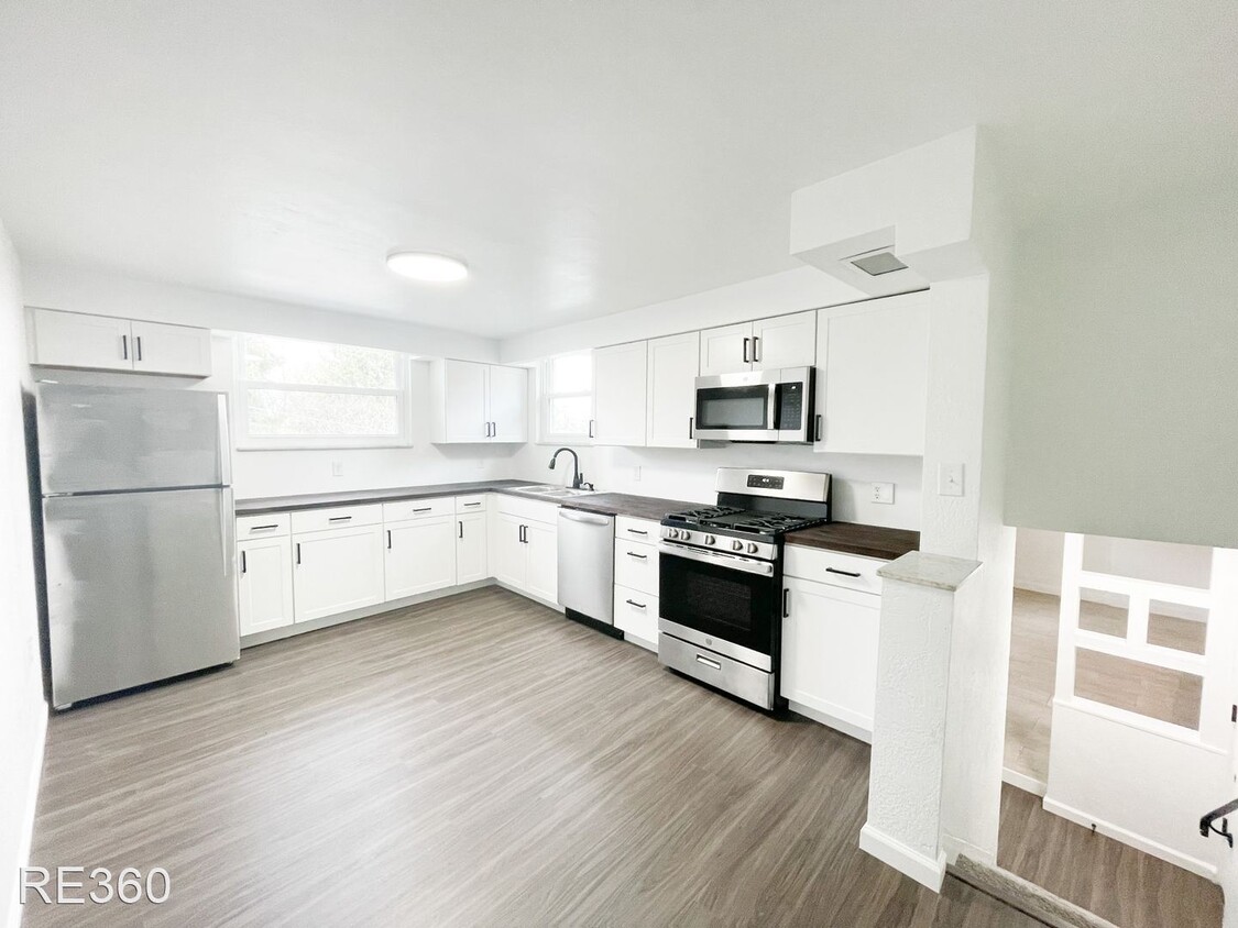 Primary Photo - 2 br, 1 bath House - 418 Parkwood St Mt Ol...
