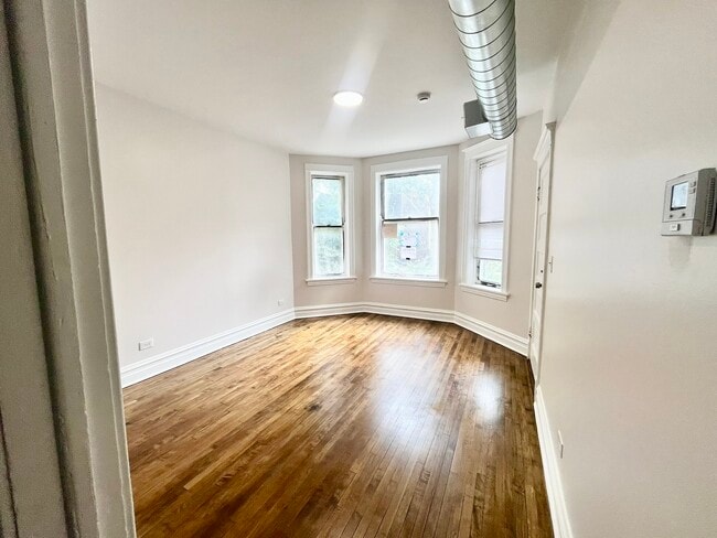 Foto del edificio - 2636 W 23rd St