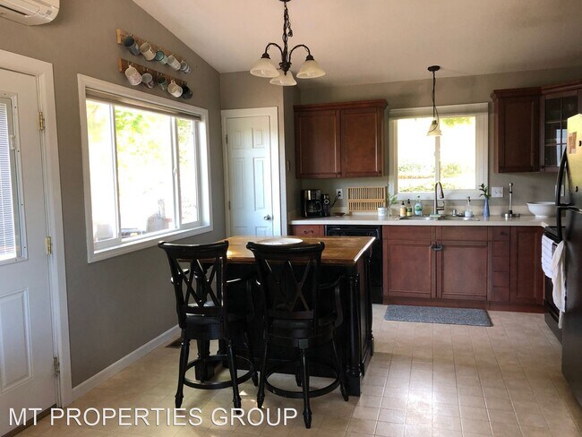 Building Photo - 4 br, 2 bath House - 5310 Skyview Dr