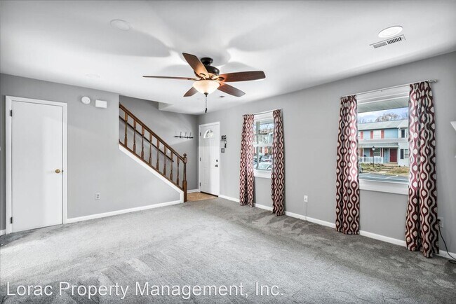 Building Photo - 2 br, 1.5 bath House - 5130 Pecan Drive