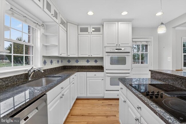 Foto del edificio - 1605 Mary Ellen Ct