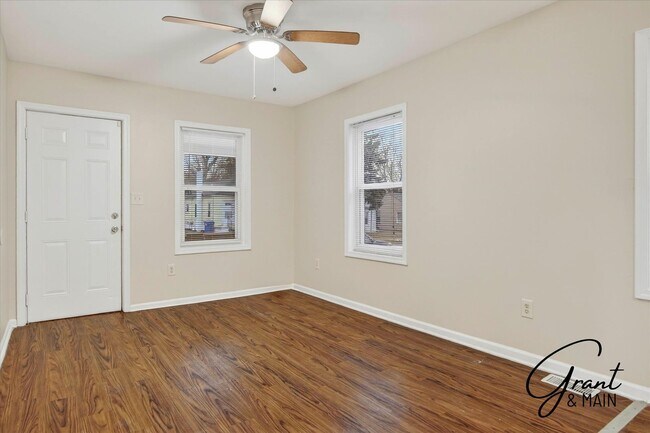 Foto del edificio - 3 bedroom ranch $1175