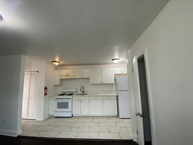 Foto del edificio - 5013 1st St NW