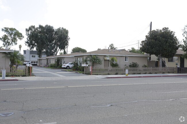 Foto del edificio - 2272-2278 Placentia Ave