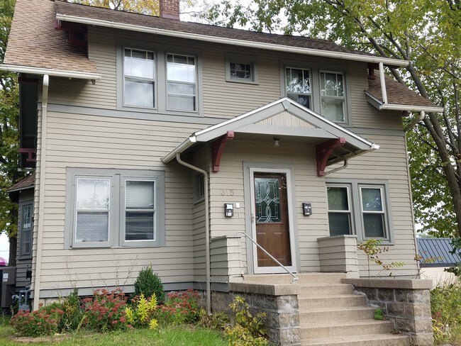 Exterior - 315 2nd W St