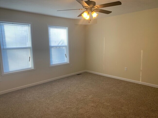 Foto del edificio - Noel Woods- Quiet, Tranquil Community