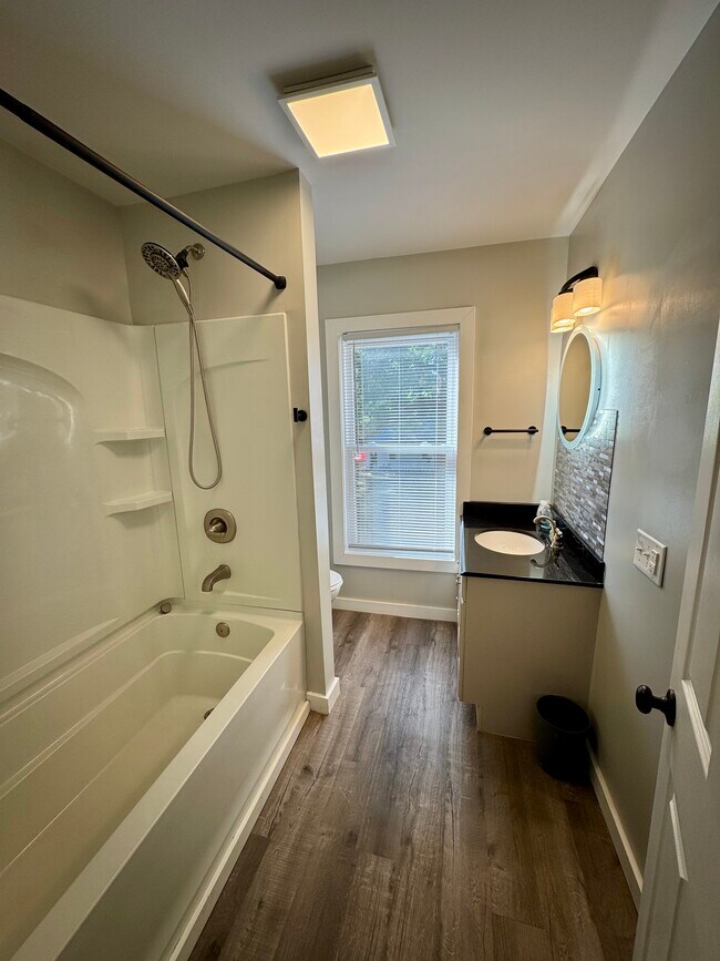 Foto del edificio - 757 N Jay St