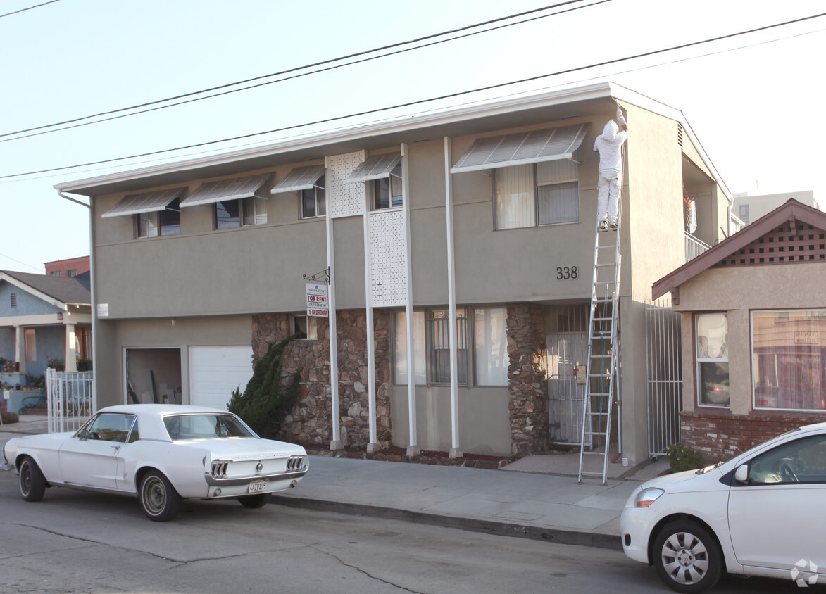 Building Photo - 338 Linden Ave