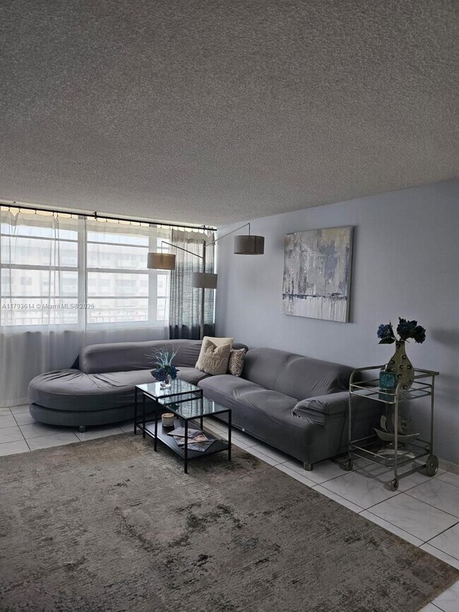 Foto del edificio - 251 174th St