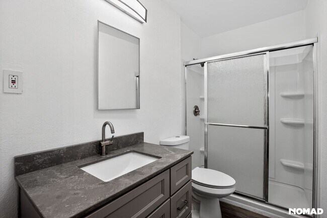 Building Photo - 1206 105th Ave