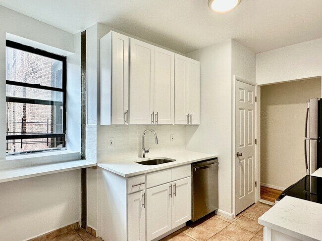 Foto del edificio - 209 W 108th St