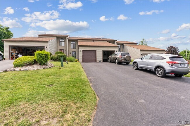 Foto del edificio - 104 Lookout Cir