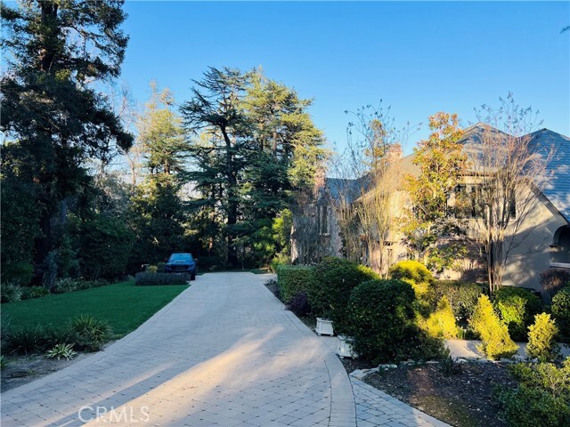 Foto del edificio - 4110 Woodleigh Ln