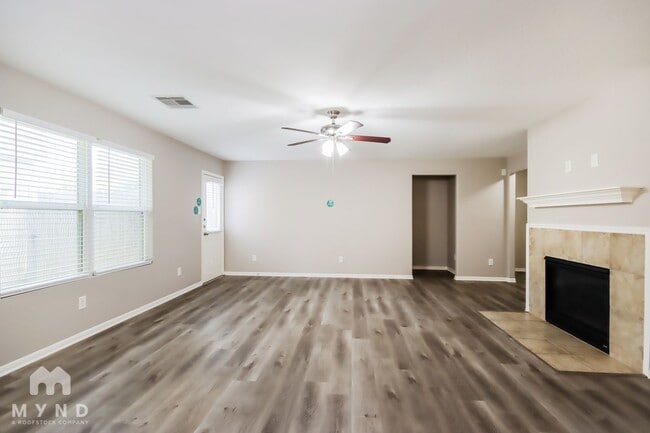 Building Photo - 9876 Lace Flower Way