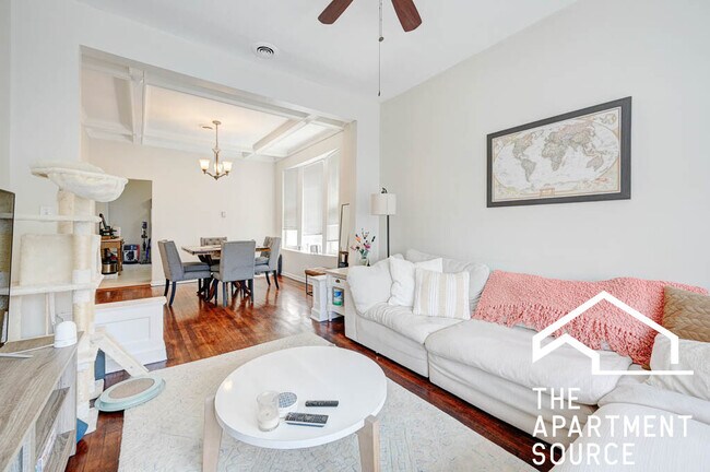 Foto del edificio - 2246 W Armitage Ave