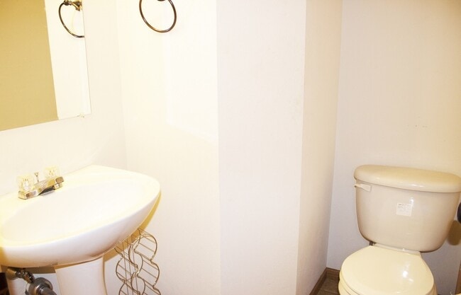 Building Photo - 1125 Amelia Dr