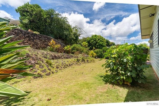 Building Photo - 99-1061-1061 Manako Pl