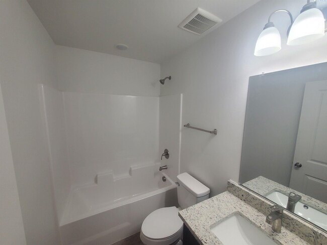 Foto del edificio - Brand new for rent