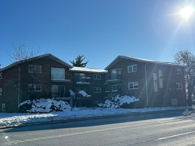 Building Photo - 4545 Prescott Ave