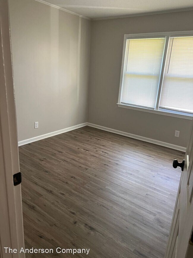Foto del edificio - 3 br, 2 bath House - 1605 12th Ave