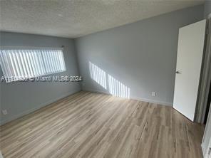Foto del edificio - 2404 NW 39th Wy