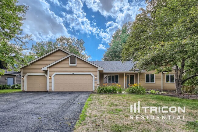 Foto del edificio - 3745 Wescott Hills Dr